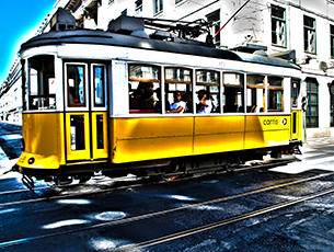 Tranvía en Lisboa. Agosto 2010. Procesado en HDR
