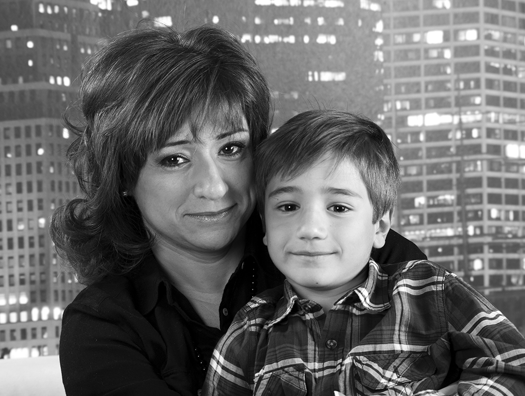 Ali con su hijo en Innovación Peluqueros. Mayo 2012